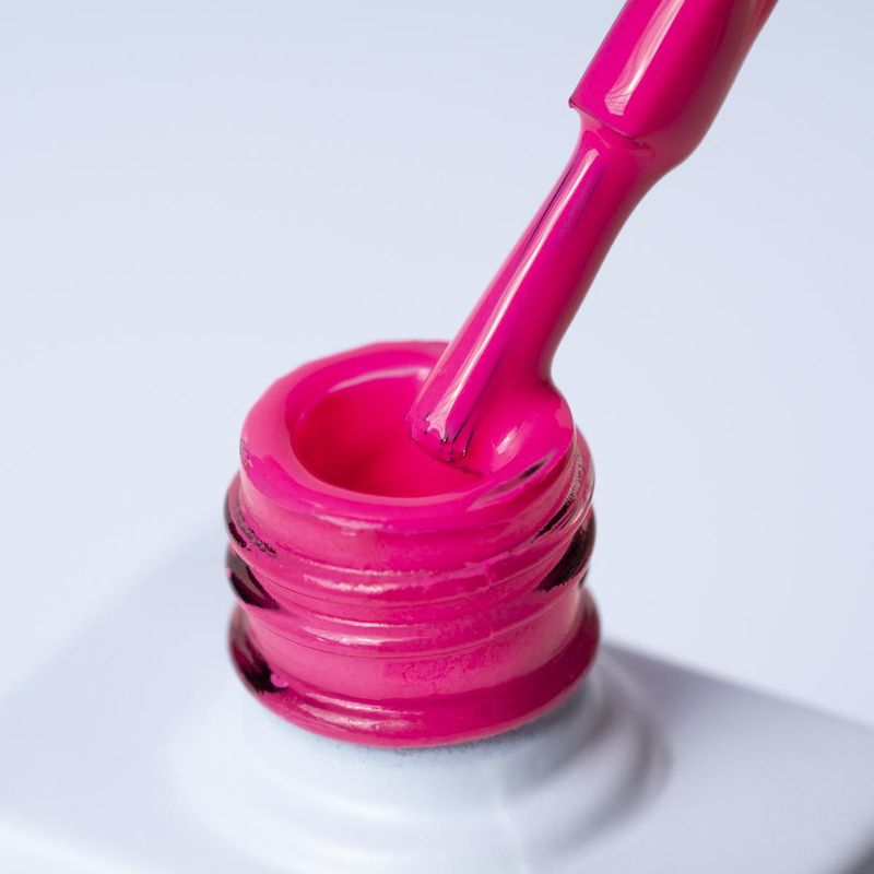 Gel Nail Polish 06 - Charm