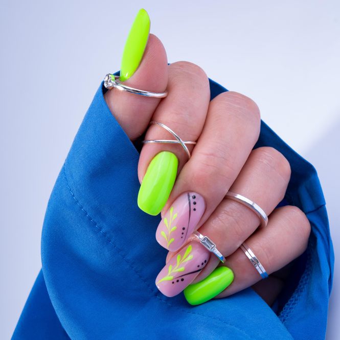 Hovedbilde Gel Nail Polish 136 - Lime Light