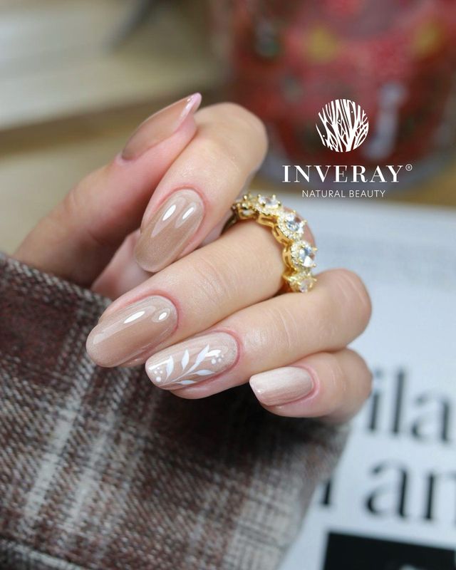 Gel Nail Polish 275 – Champagne Dust Cat Eye (10ml)