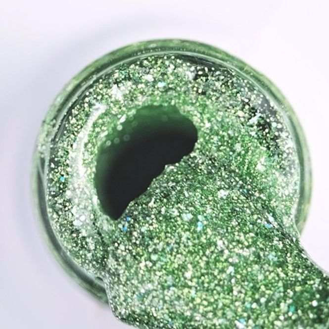 Hovedbilde Gel Nail Polish 261 – Artemis’ Emerald (10 ml)